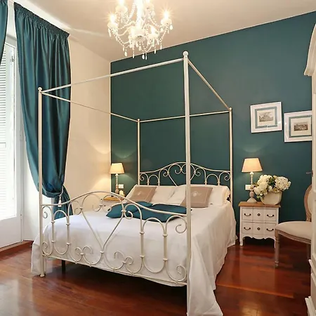 Avignonesi - Ca Domus Collection Guest house